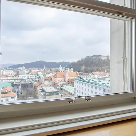 شقة Skyscraper Amazing Castle & View *