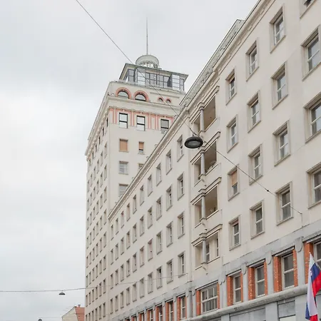 Skyscraper Amazing Castle & View شقة ليوبليانا