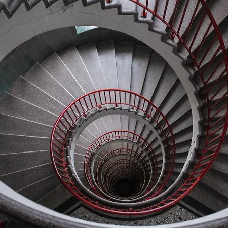 Skyscraper Amazing Castle & View Apartment