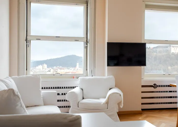 Διαμέρισμα Skyscraper Amazing Castle & View