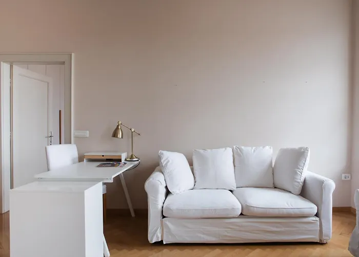 Skyscraper Amazing Castle & View *