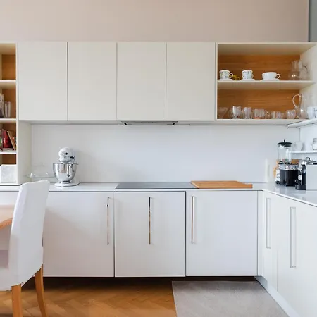 Lägenhet Skyscraper Amazing Castle & View *